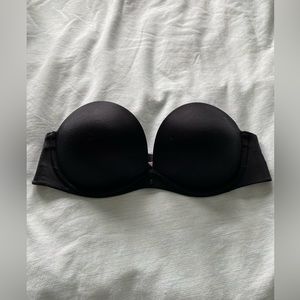 Victoria’s Secret Strapless Bra